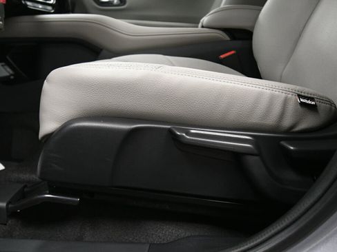 Used 2021 Honda HR-V LX image 11