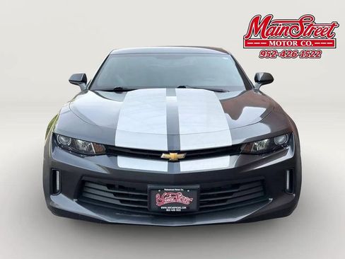 Used 2016 Chevrolet Camaro LT w/ Technology Package RWD image 2