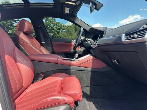 Used 2022 BMW X6 xDrive40i w/ M Sport Package AWD/4WD image 24