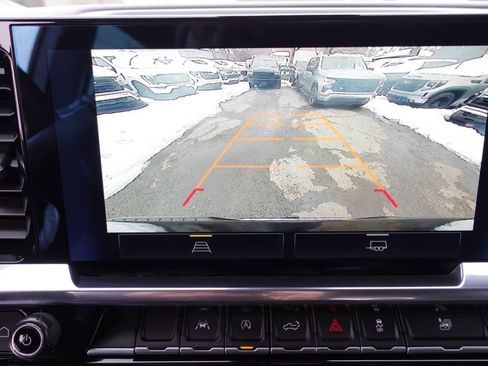 Used 2023 Chevrolet Silverado 1500 LT image 42