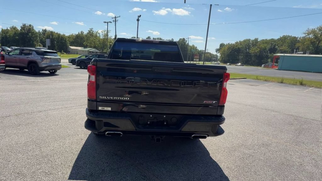 Used 2023 Chevrolet Silverado 1500 RST w/ Z71 Off-Road Package AWD/4WD image 7