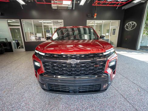Used 2024 Chevrolet Traverse RS AWD/4WD image 6