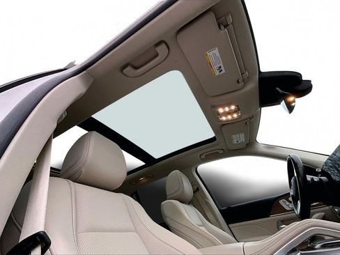 Used 2022 Mercedes-Benz GLE 350 4MATIC image 26