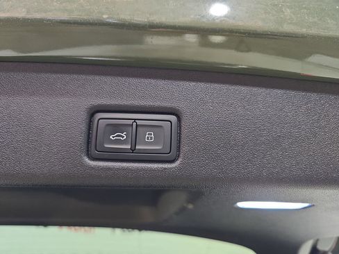 Used 2025 Audi Q5 Prestige AWD/4WD image 14