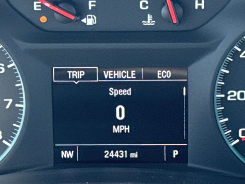 Used 2024 Chevrolet Equinox LS w/ Driver Confidence II Package FWD image 21
