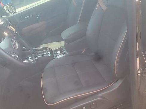 Used 2024 GMC Canyon AT4 AWD/4WD image 8