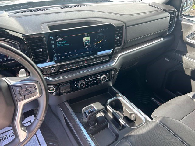 Used 2024 Chevrolet Silverado 1500 LTZ AWD/4WD image 23