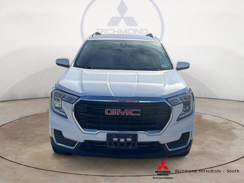 Used 2023 GMC Terrain SLE w/ Driver Convenience Package image 8