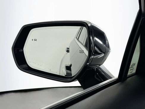 Used 2024 Cadillac XT4 Premium Luxury w/ Technology Package image 31