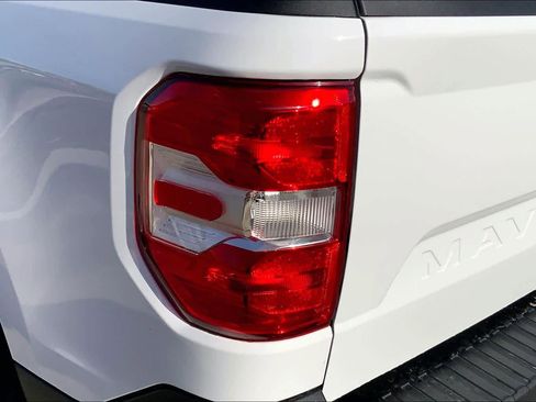 Used 2025 Ford Maverick XLT w/ Equipment Group 302A image 28