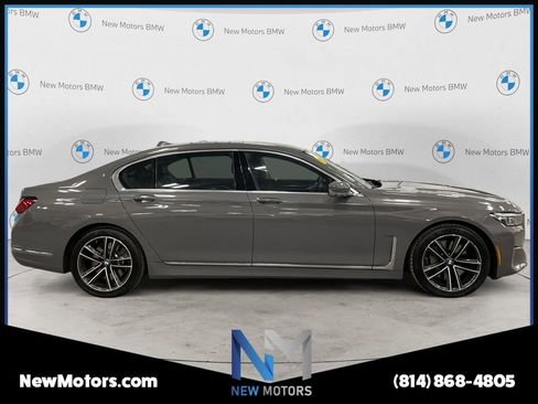 Used 2022 BMW 750i xDrive AWD/4WD image 6