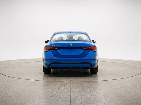 Used 2025 Nissan Sentra SV image 6