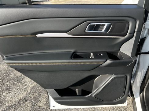 New 2026 Ford Explorer Tremor w/ Tremor Convenience Package image 15