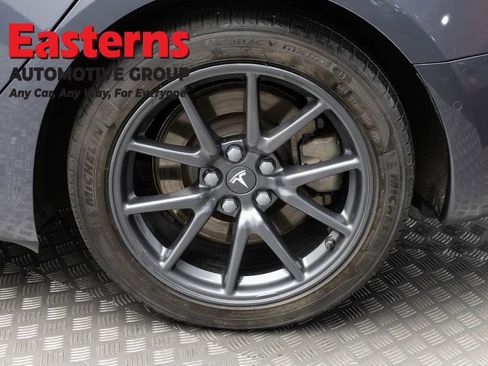 Used 2018 Tesla Model 3 Long Range RWD image 8