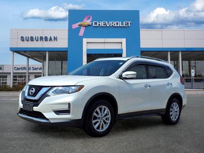 Used 2017 Nissan Rogue SV
