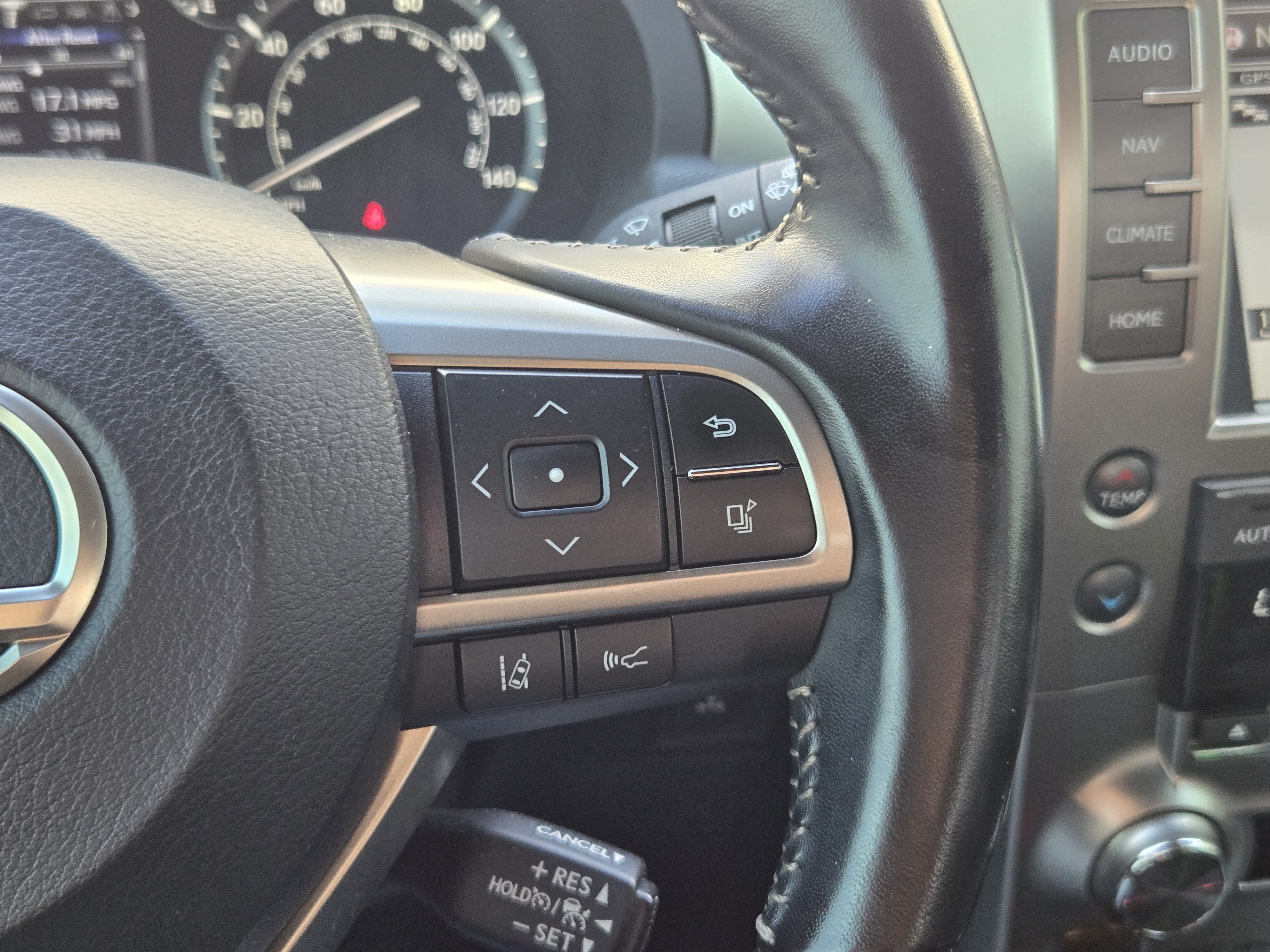 Used 2020 Lexus GX 460 Premium AWD/4WD image 30
