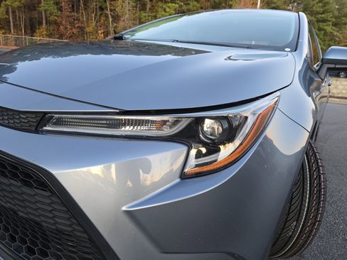 Used 2022 Toyota Corolla LE image 30