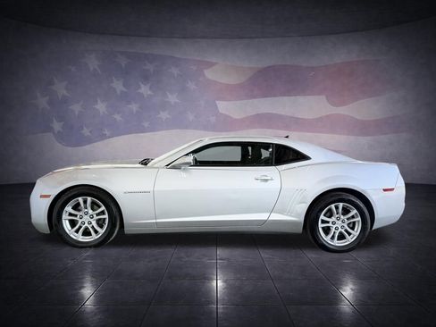 Used 2013 Chevrolet Camaro LT image 13