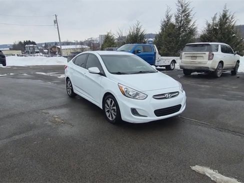 Used 2017 Hyundai Accent Value Edition image 3