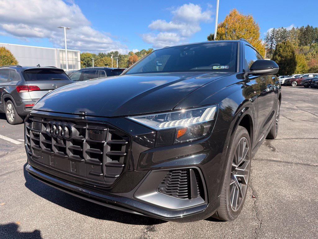 Used 2023 Audi Q8 Prestige AWD/4WD image 2