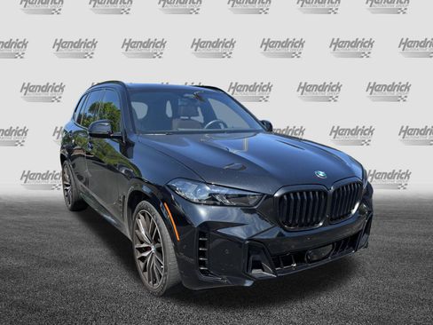 Certified 2024 BMW X5 xDrive40i w/ M Sport Package AWD/4WD image 2