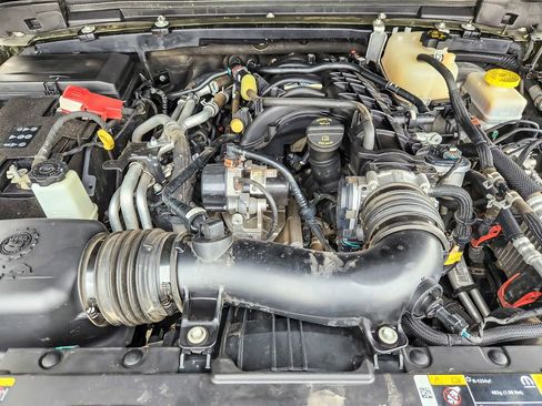 Used 2023 Jeep Wrangler Unlimited Rubicon w/ Xtreme 35 Tire Package image 23