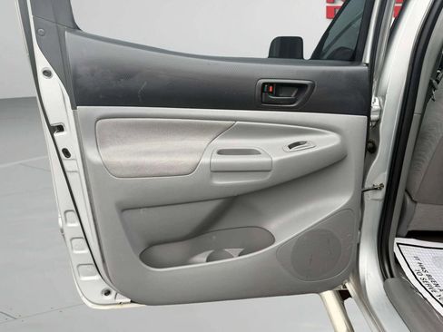 Used 2010 Toyota Tacoma 4x4 Double Cab image 16