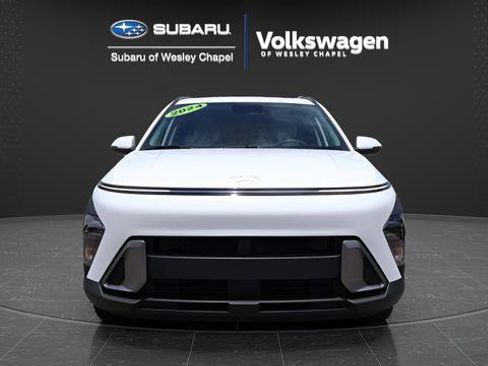 Used 2024 Hyundai Kona SEL FWD image 3
