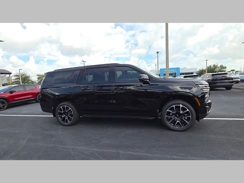 New 2026 Chevrolet Suburban RST w/ Comfort Package RWD image 18
