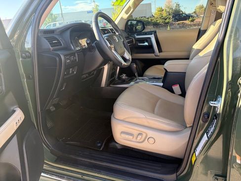 Used 2022 Toyota 4Runner Limited AWD/4WD image 17