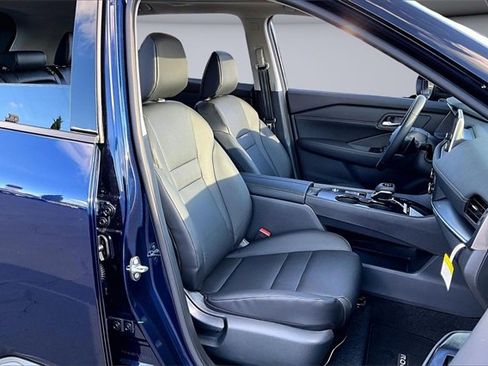 New 2026 Nissan Rogue SV image 11