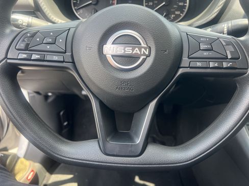 Used 2024 Nissan Sentra S FWD image 9