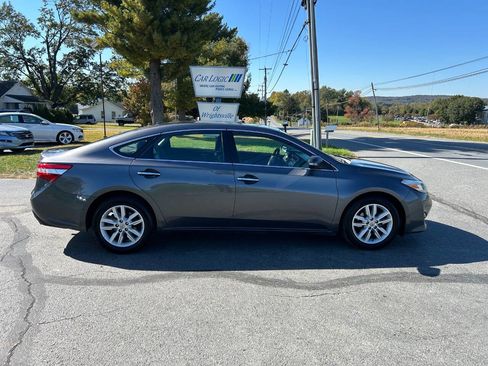 Used 2014 Toyota Avalon XLE image 7