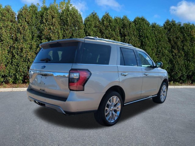 Used 2018 Ford Expedition Limited w/ Equipment Group 302A AWD/4WD image 4