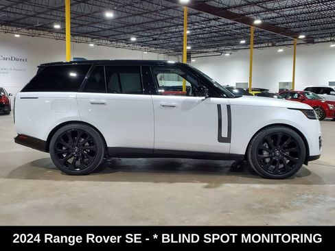 Used 2024 Land Rover Range Rover SE AWD/4WD image 5