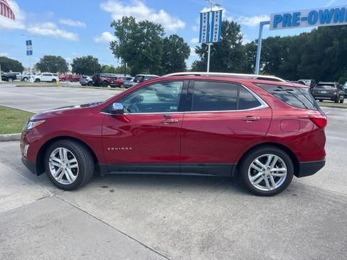 Used 2018 Chevrolet Equinox Premier FWD image 3