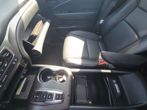 Used 2023 Honda Passport EX-L image 25