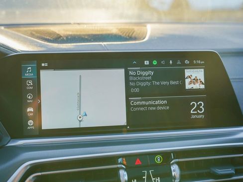 Used 2023 BMW X5 xDrive45e w/ M Sport Package image 22