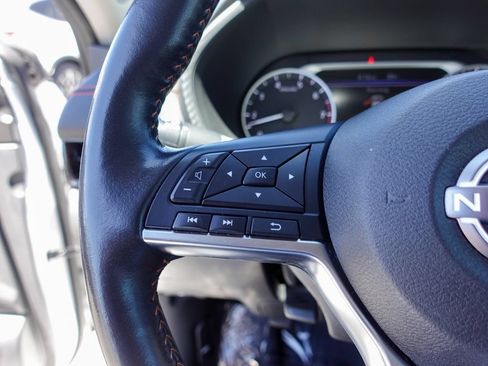 Used 2024 Nissan Sentra SR w/ SR Premium Package FWD image 13