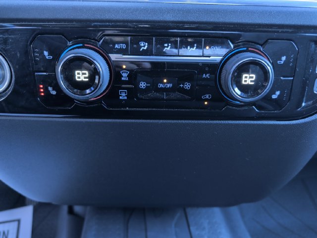 Used 2023 Chevrolet Silverado 1500 LT AWD/4WD image 19