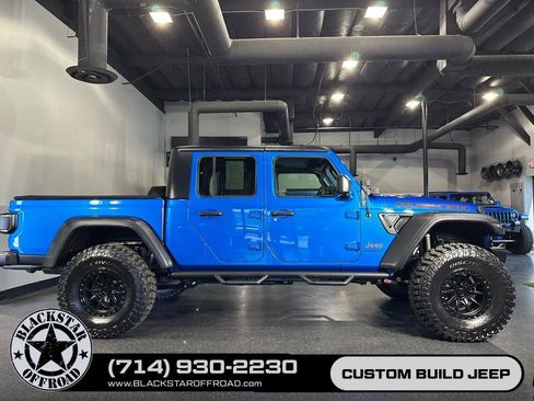 Used 2021 Jeep Gladiator Rubicon w/ Cold Weather Group AWD/4WD image 1
