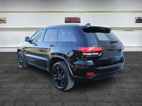 Used 2020 Jeep Grand Cherokee Altitude image 5