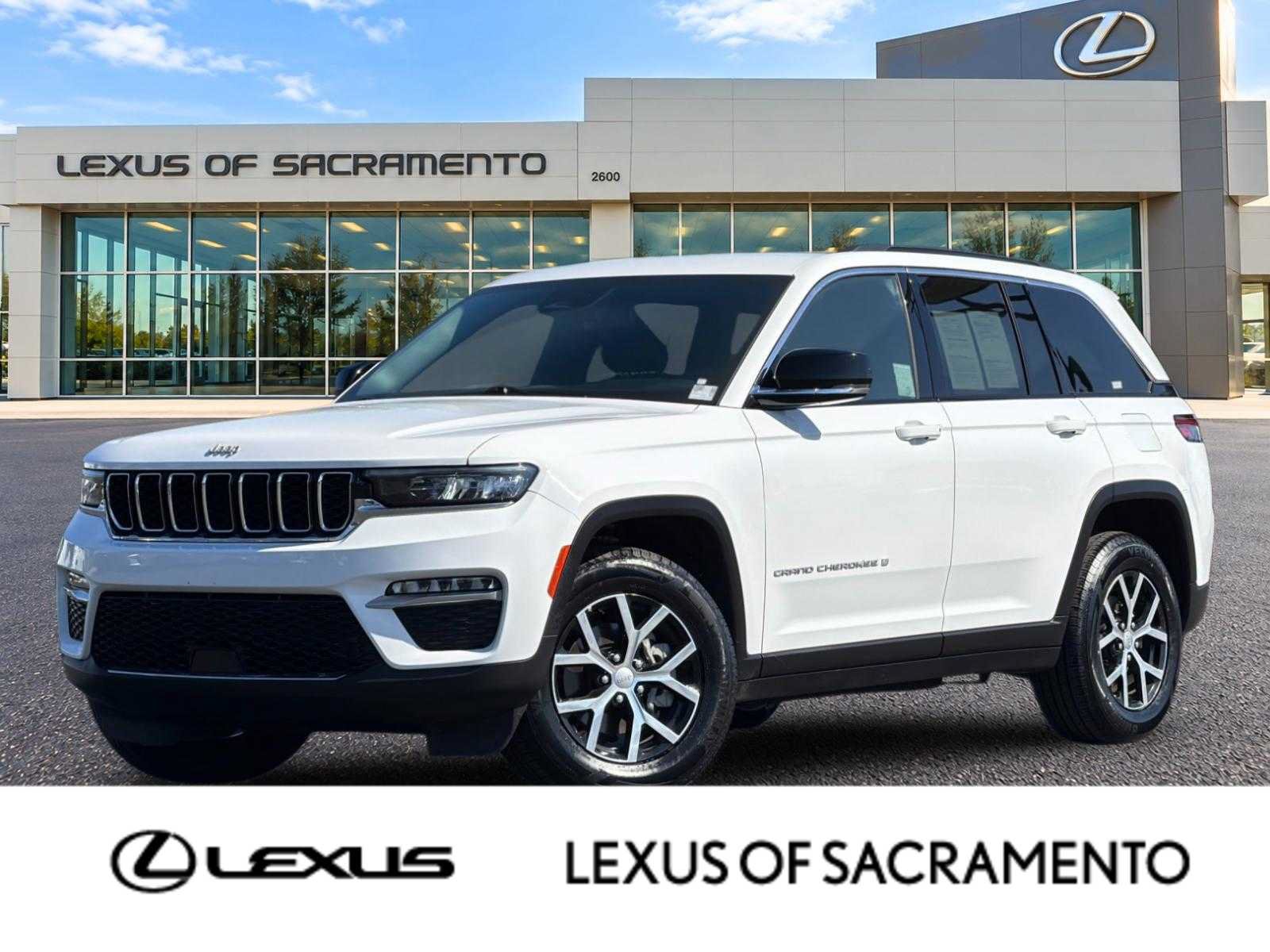 Used 2024 Jeep Grand Cherokee Limited RWD image 1