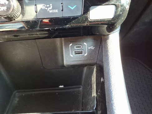 Used 2023 Jeep Compass Latitude w/ Convenience Group AWD/4WD image 20