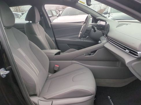 Certified 2023 Hyundai Elantra SEL w/ Convenience Package image 26