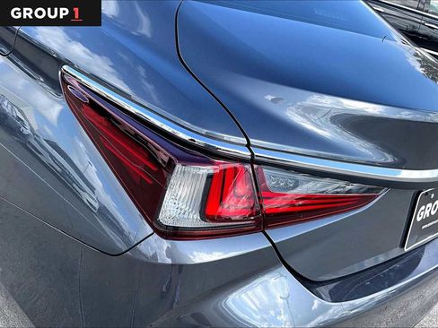 Used 2022 Lexus ES 350 w/ Premium Package image 25
