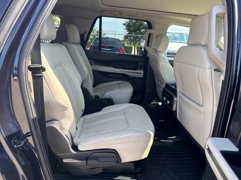 Used 2021 Ford Expedition Max Platinum RWD image 29