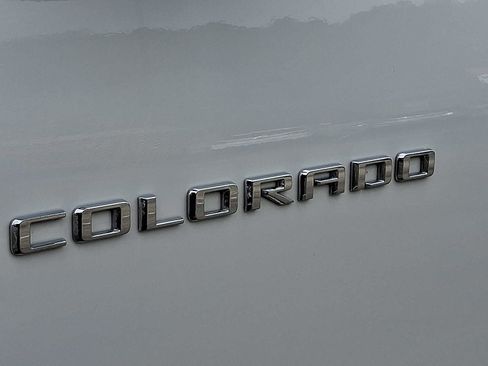 Used 2024 Chevrolet Colorado ZR2 AWD/4WD image 30