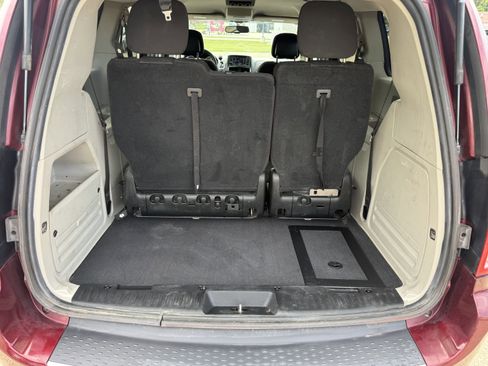 Used 2018 Dodge Grand Caravan SE w/ UConnect Hands-Free Group FWD image 28