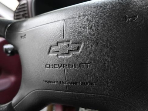 Used 1995 Chevrolet Tahoe 4WD image 21